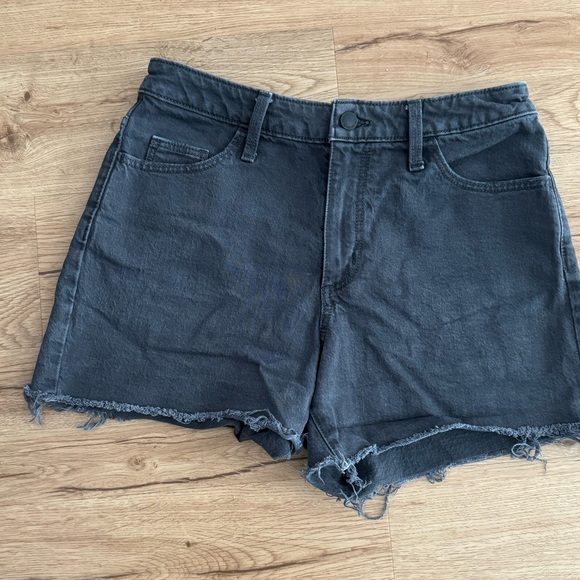 Universal Thread Shorts - Picture 1 of 3